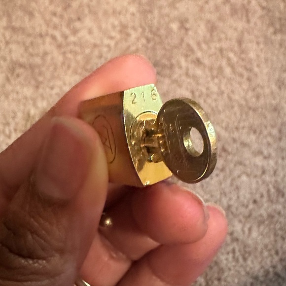 Louis Vuitton #216 - Picture 9 of 9